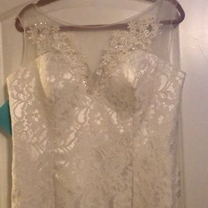Like new wedding dress!